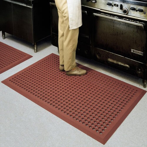 Choice 3' x 3' Red Rubber Connectable Grease-Resistant Anti-Fatigue Floor  Mat - 1/2 Thick