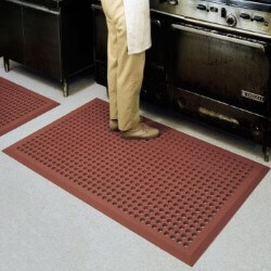 PRO-SAFE - Anti-Fatigue Mat: 5' Long, 3' Wide, 7/8 Thick, CFR Rubber,  Heavy-Duty - 40631400 - MSC Industrial Supply